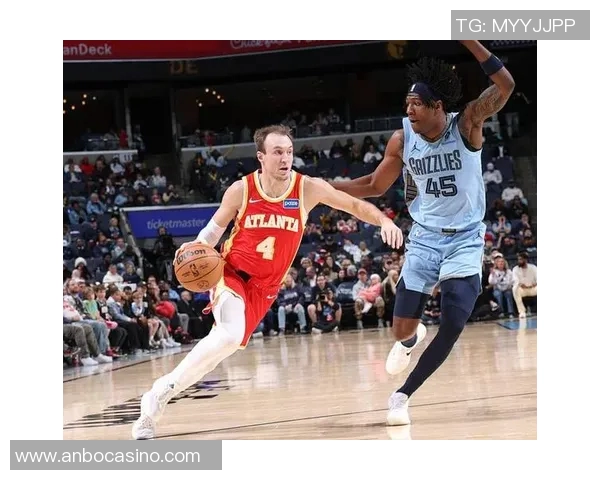 老鹰与灰熊小乌鸦的激烈对决展现篮球魅力与团队精神的巅峰时刻